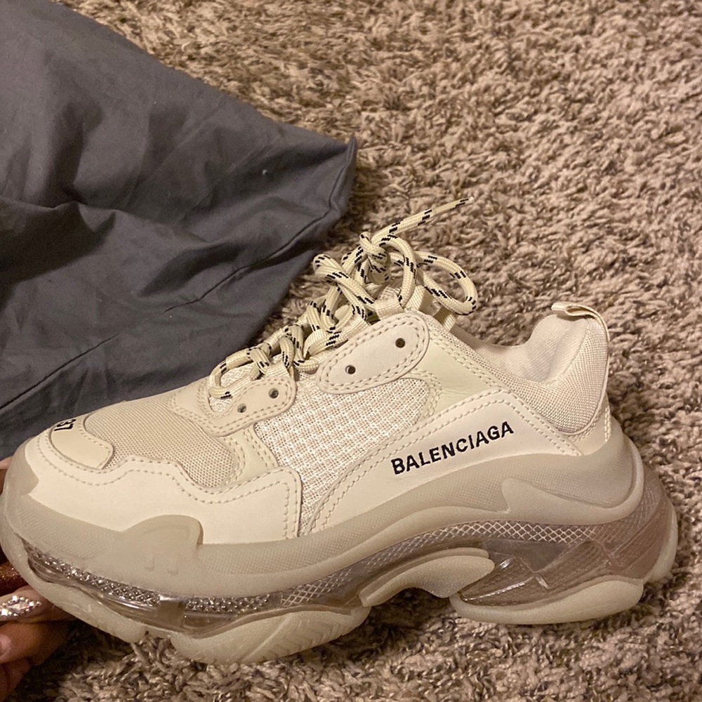 Balenciaga Triple S -Like new 37